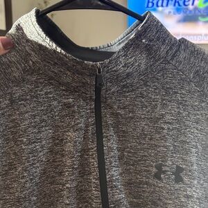 Men's workout shirt size xl